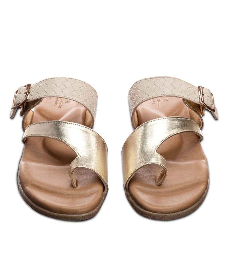 Ortho flat feet sandals with arch support in gold color, featuring a comfortable toe-separator design. Ideal for people with flat feet, plantar fasciitis, or other foot conditions. These sandals provide excellent arch support and cushioning, with a durable and slip-resistant sole. Perfect for everyday wear or summer activities.